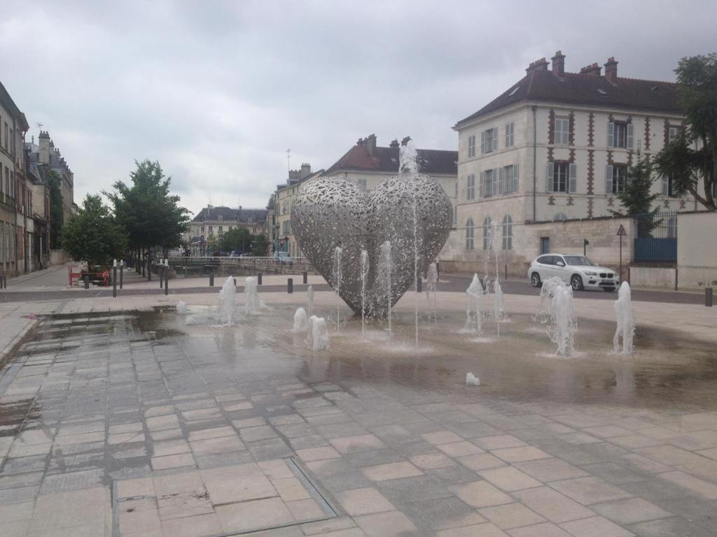 Le St Frobert Au Coeur De Troyes Daire Dış mekan fotoğraf